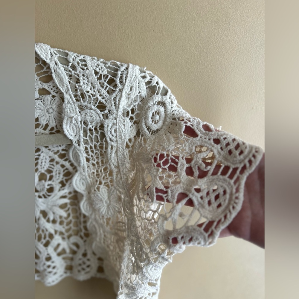 Lacey crochet shrug - Picture 8 of 9
